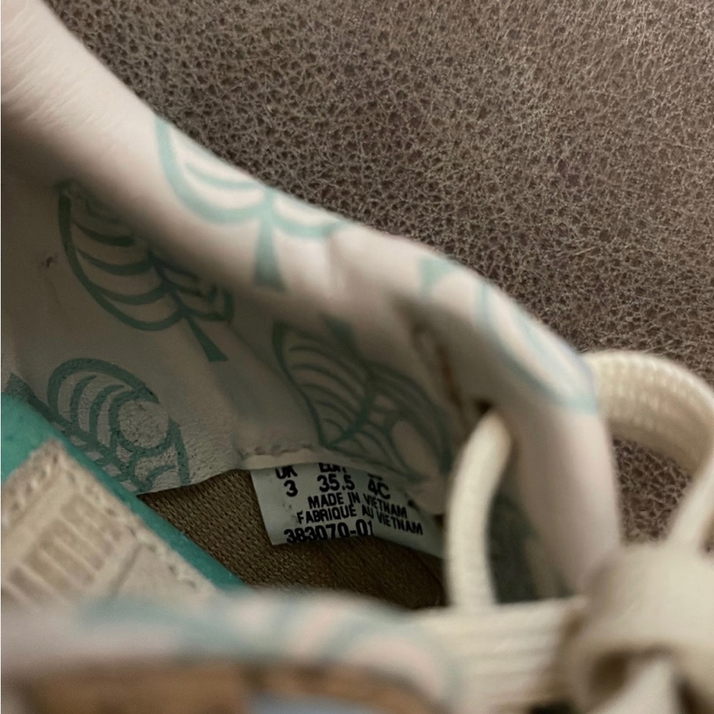 Puma Wild Rider Animal Crossing New Horizons shoes Kids Size 4 - Picture 7 of 8